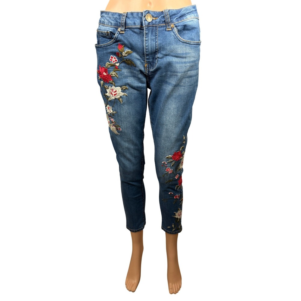 Sandpiper Women Floral Embroidered Skinny Ankle Jeans Blue Medium Wash Size 8